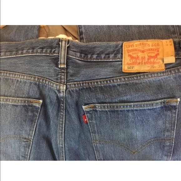 Levi’s 501 36x30 classic straight leg denim jeans - Picture 4 of 6